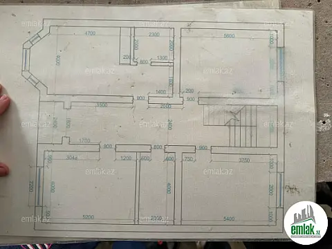Satılır 6 otaqlı həyət evi 390 m²