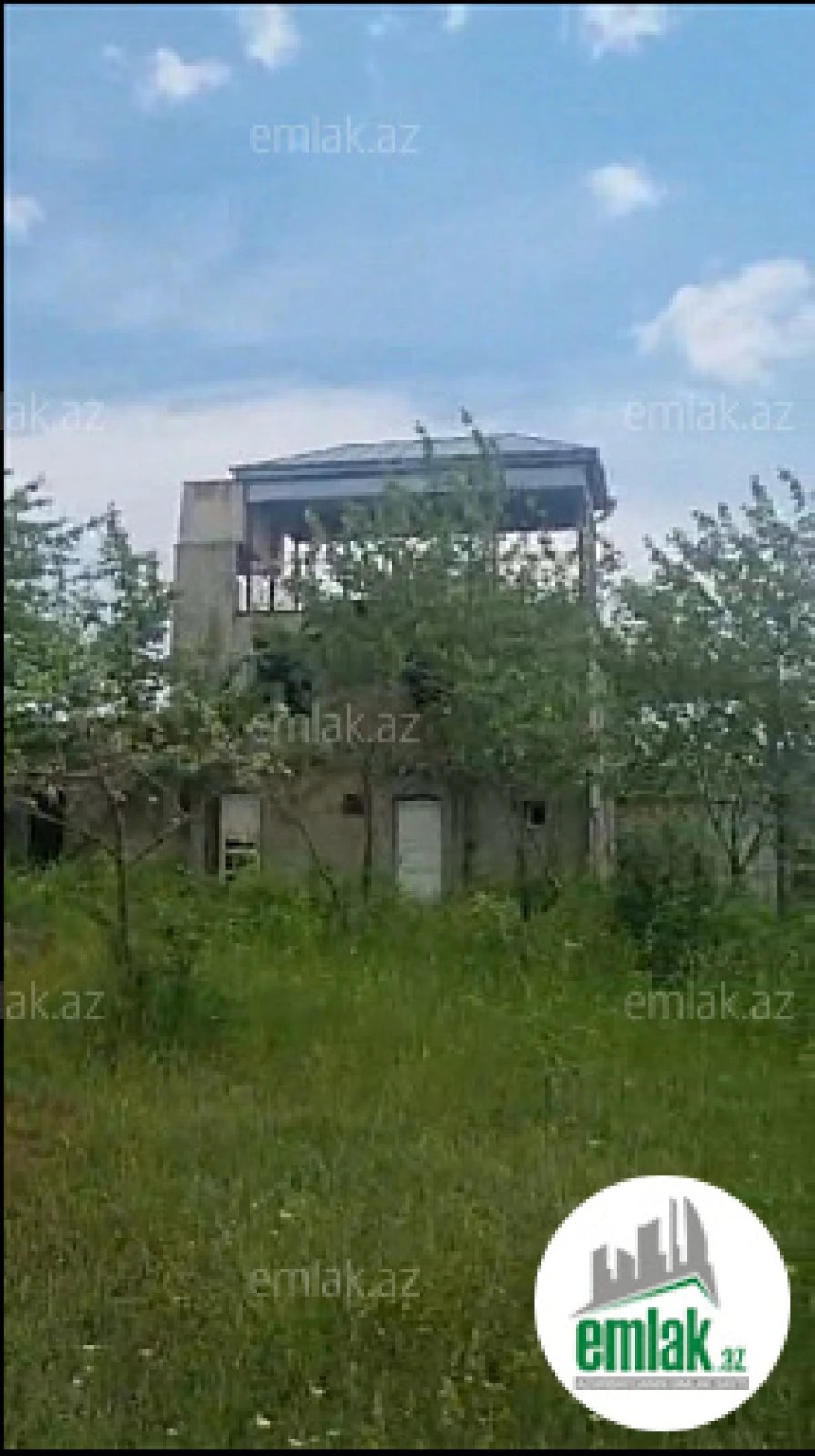 Satılır 5 otaqlı mənzil 200 m²