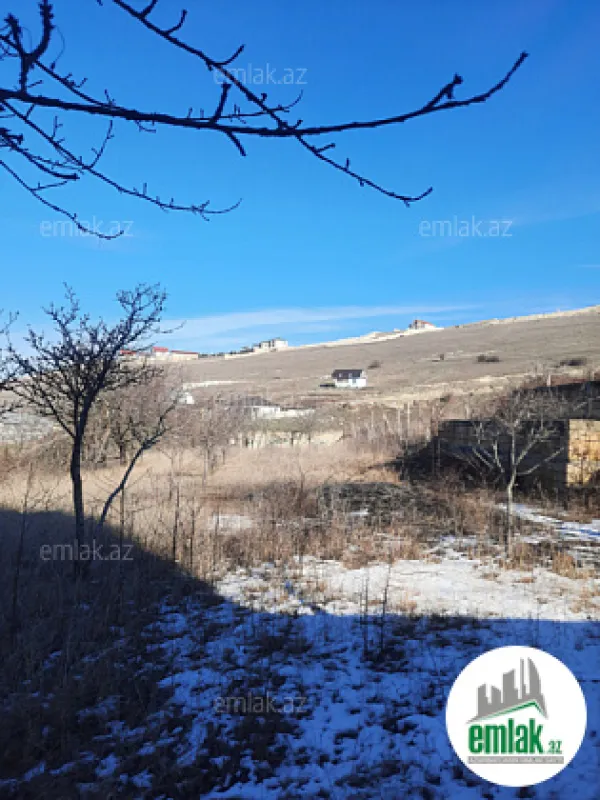 Satılır 5 otaqlı mənzil 200 m²