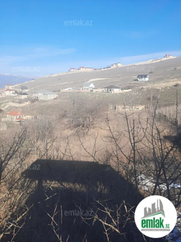 Satılır 5 otaqlı mənzil 200 m²