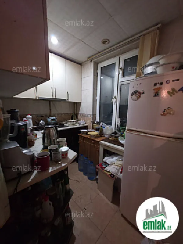 Satılır 3 otaqlı köhnə tikili 69 m²