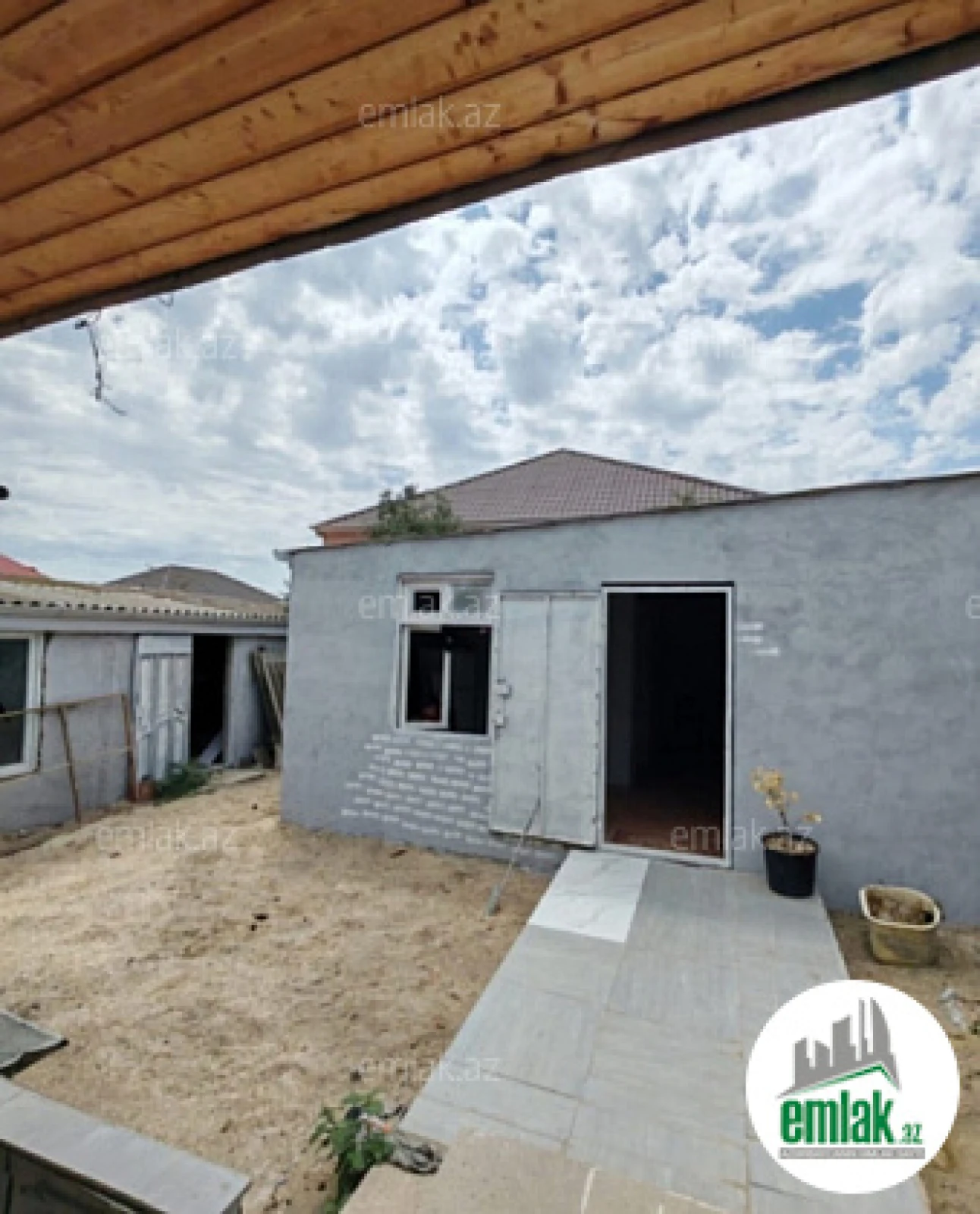 Satılır 3 otaqlı həyət evi 4.5 m²