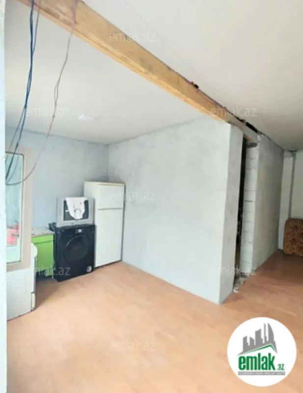 Satılır 3 otaqlı həyət evi 4.5 m²