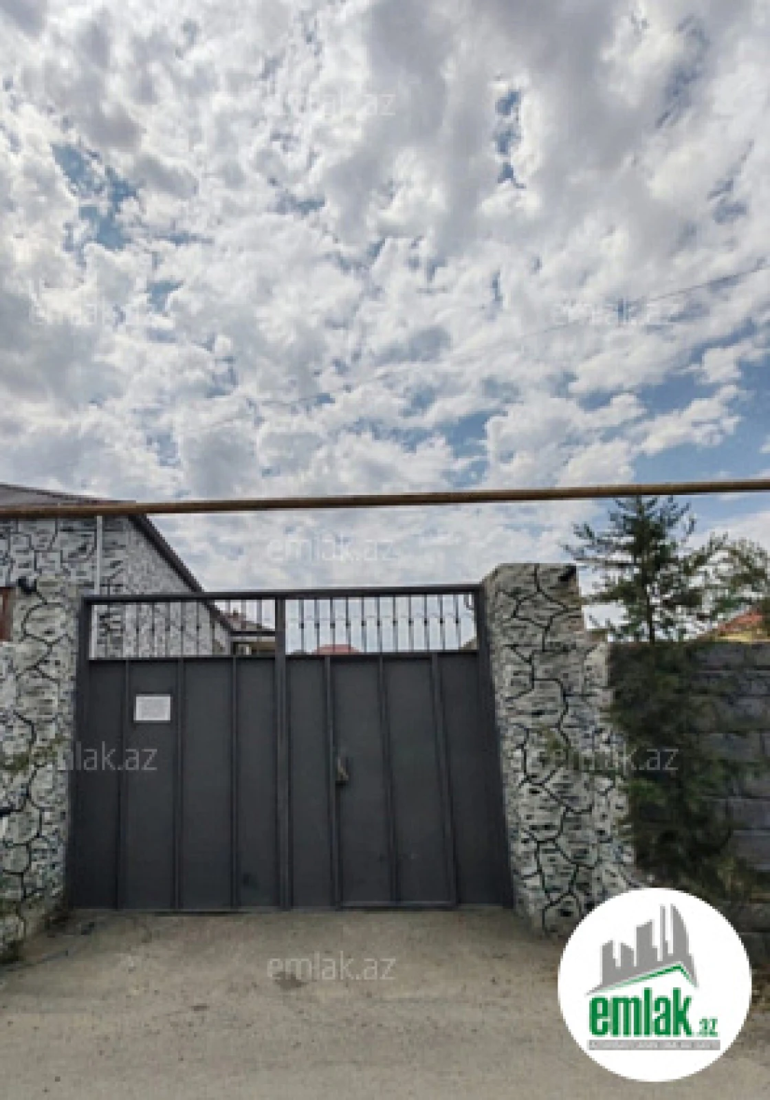 Satılır 3 otaqlı həyət evi 4.5 m²