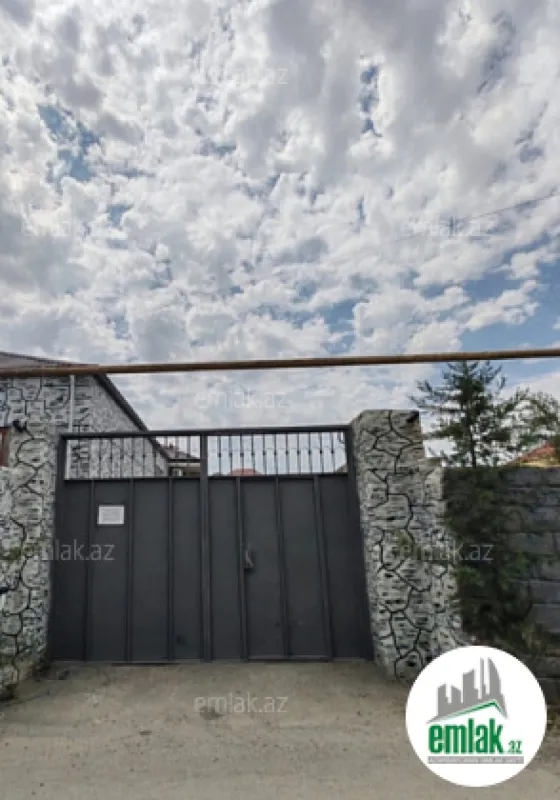 Satılır 3 otaqlı həyət evi 4.5 m²