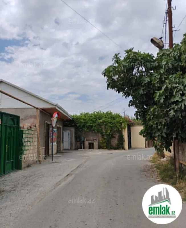 Satılır 3 otaqlı həyət evi 4.5 m²