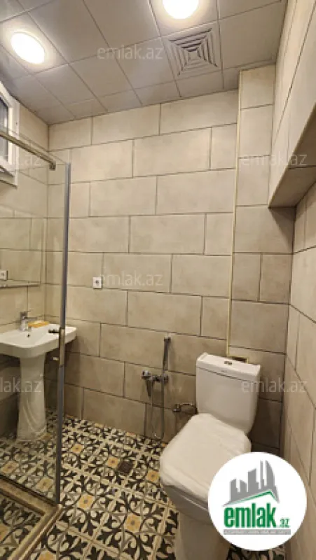 Satılır 2 otaqlı köhnə tikili 55 m²