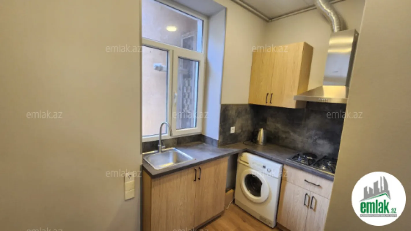 Satılır 2 otaqlı köhnə tikili 55 m²