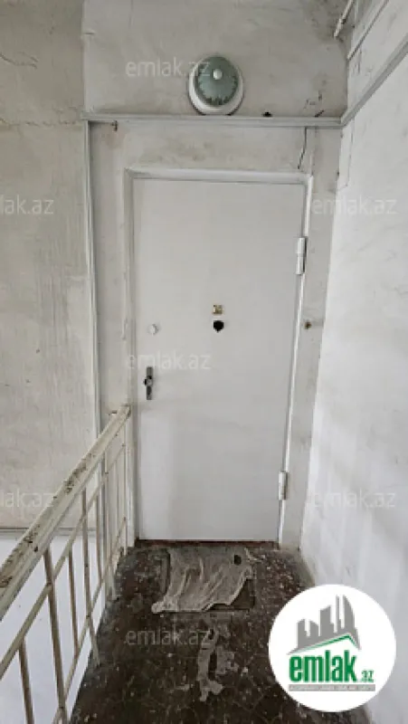 Satılır 2 otaqlı köhnə tikili 55 m²
