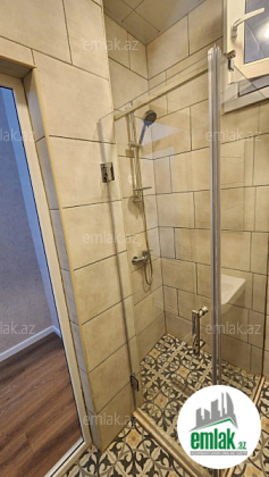 Satılır 2 otaqlı köhnə tikili 55 m²