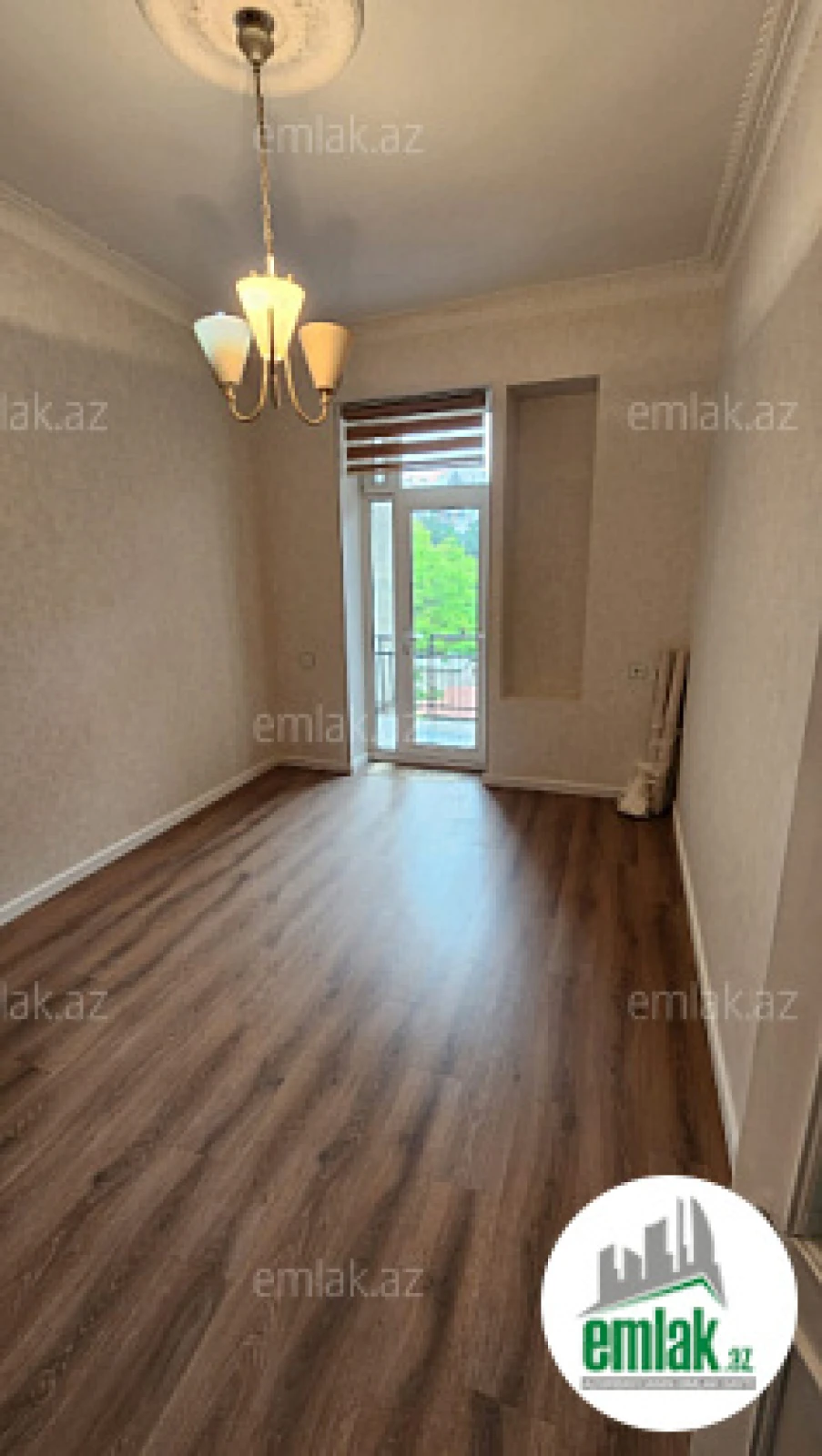 Satılır 2 otaqlı köhnə tikili 55 m²