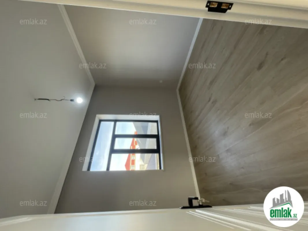 Satılır 5 otaqlı həyət evi 200 m²