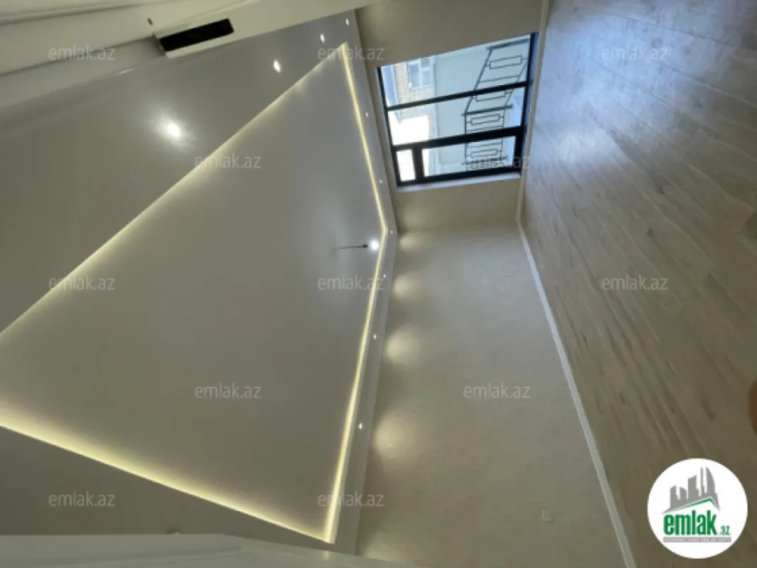 Satılır 5 otaqlı həyət evi 200 m²