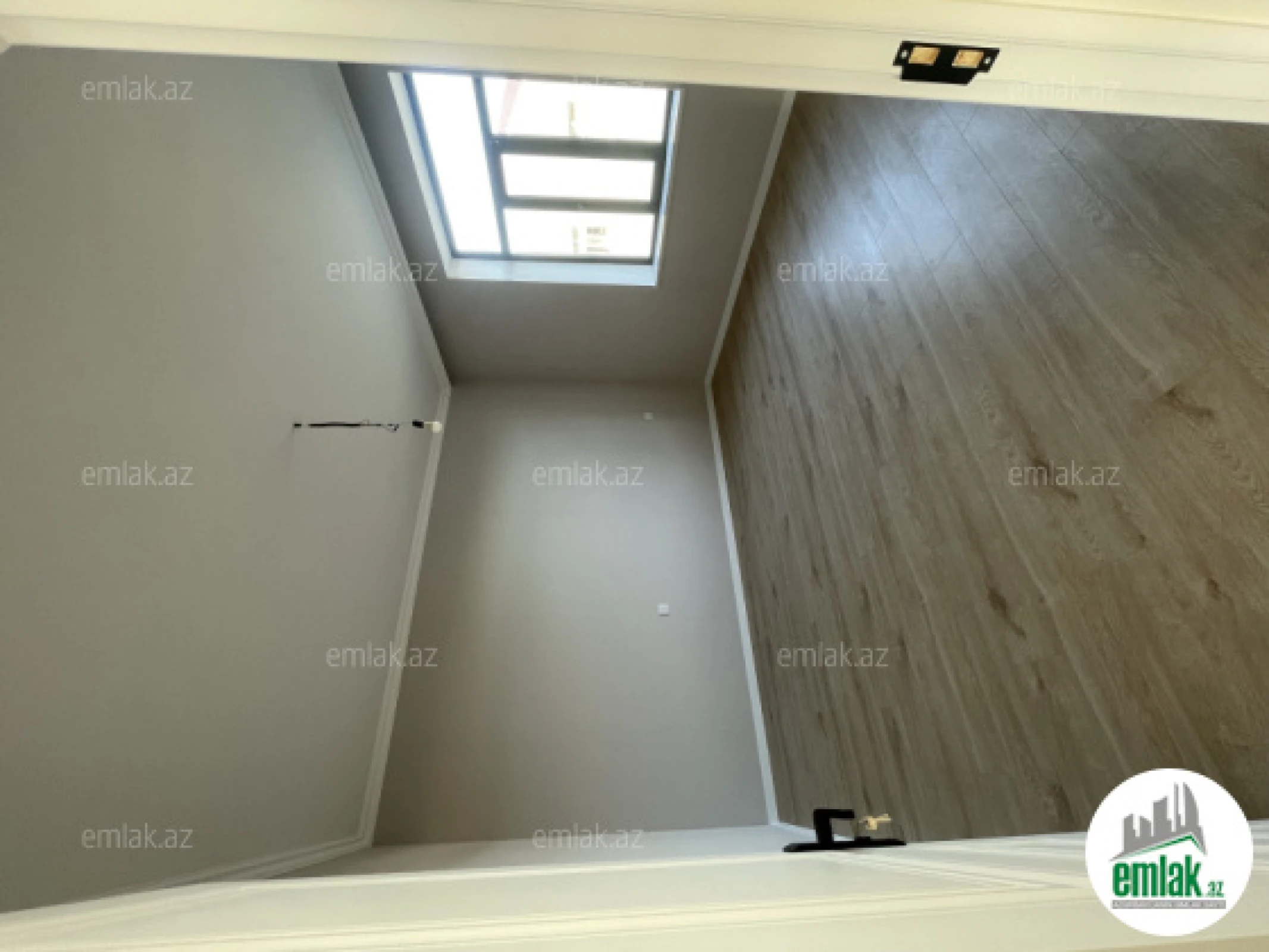 Satılır 5 otaqlı həyət evi 200 m²