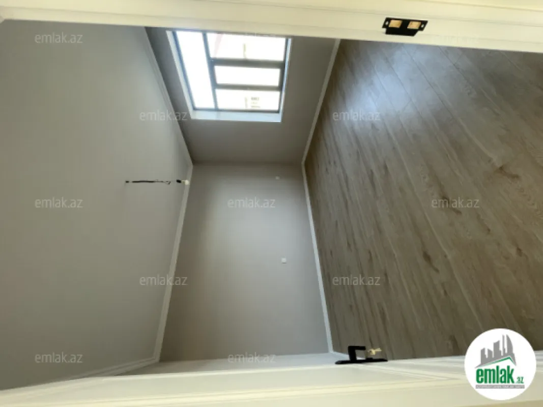 Satılır 5 otaqlı həyət evi 200 m²