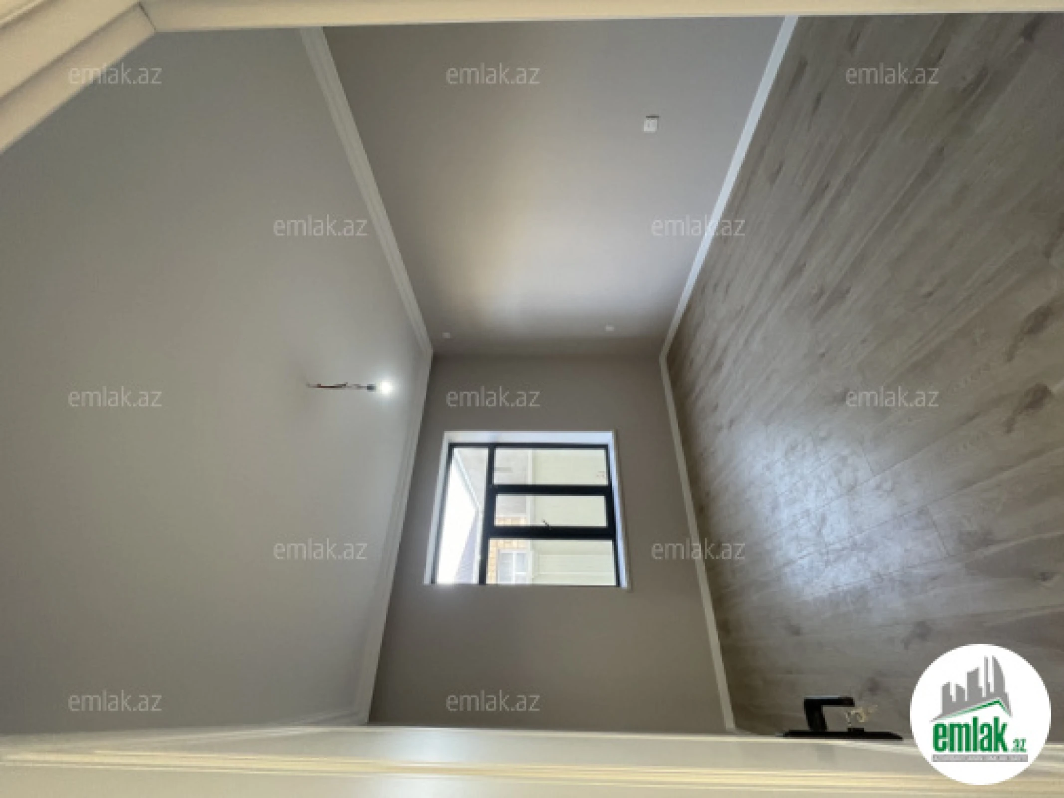 Satılır 5 otaqlı həyət evi 200 m²
