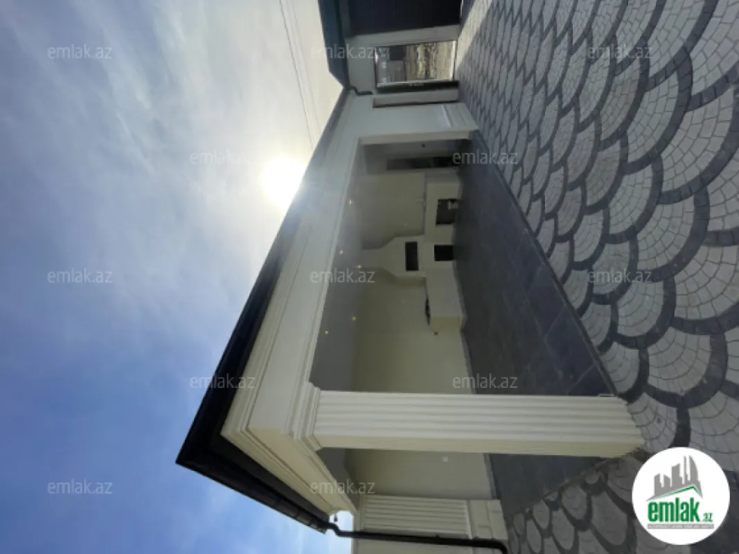 Satılır 5 otaqlı həyət evi 200 m²