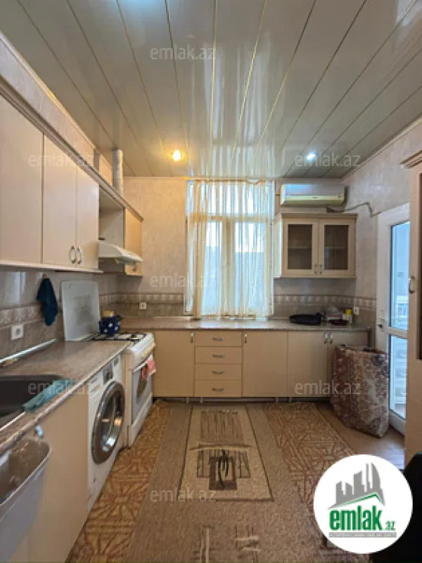 Satılır 2 otaqlı köhnə tikili 56 m²