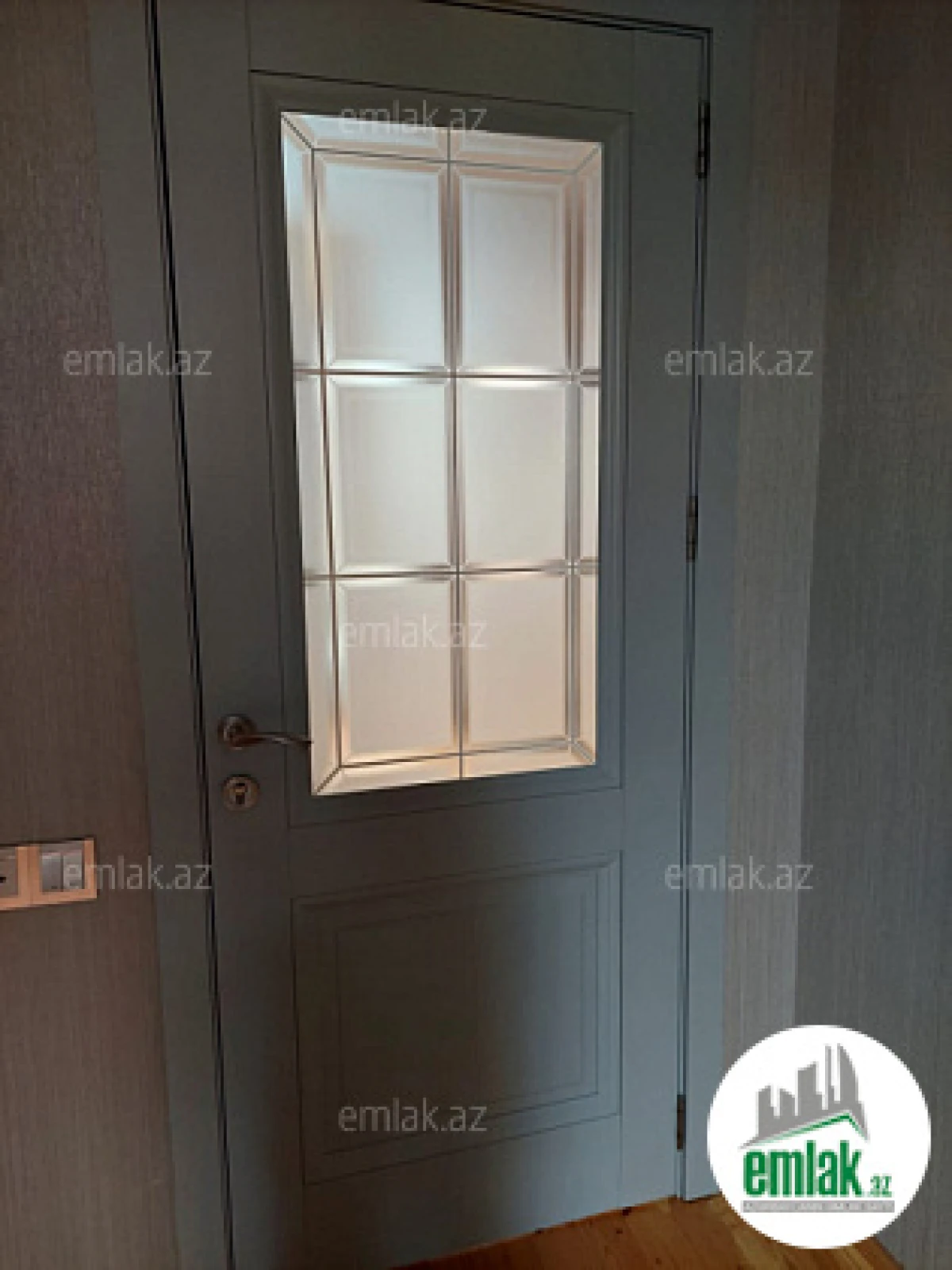 Satılır 5 otaqlı həyət evi 180 m²