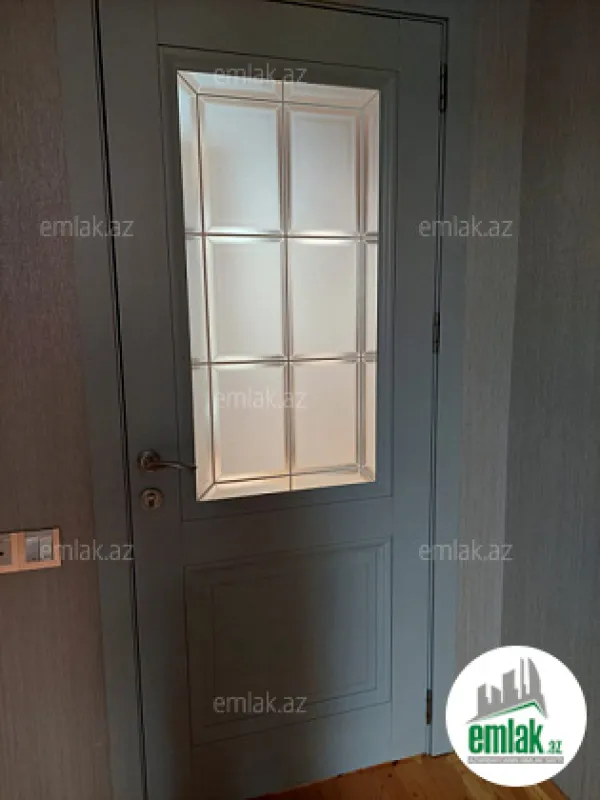 Satılır 5 otaqlı həyət evi 180 m²