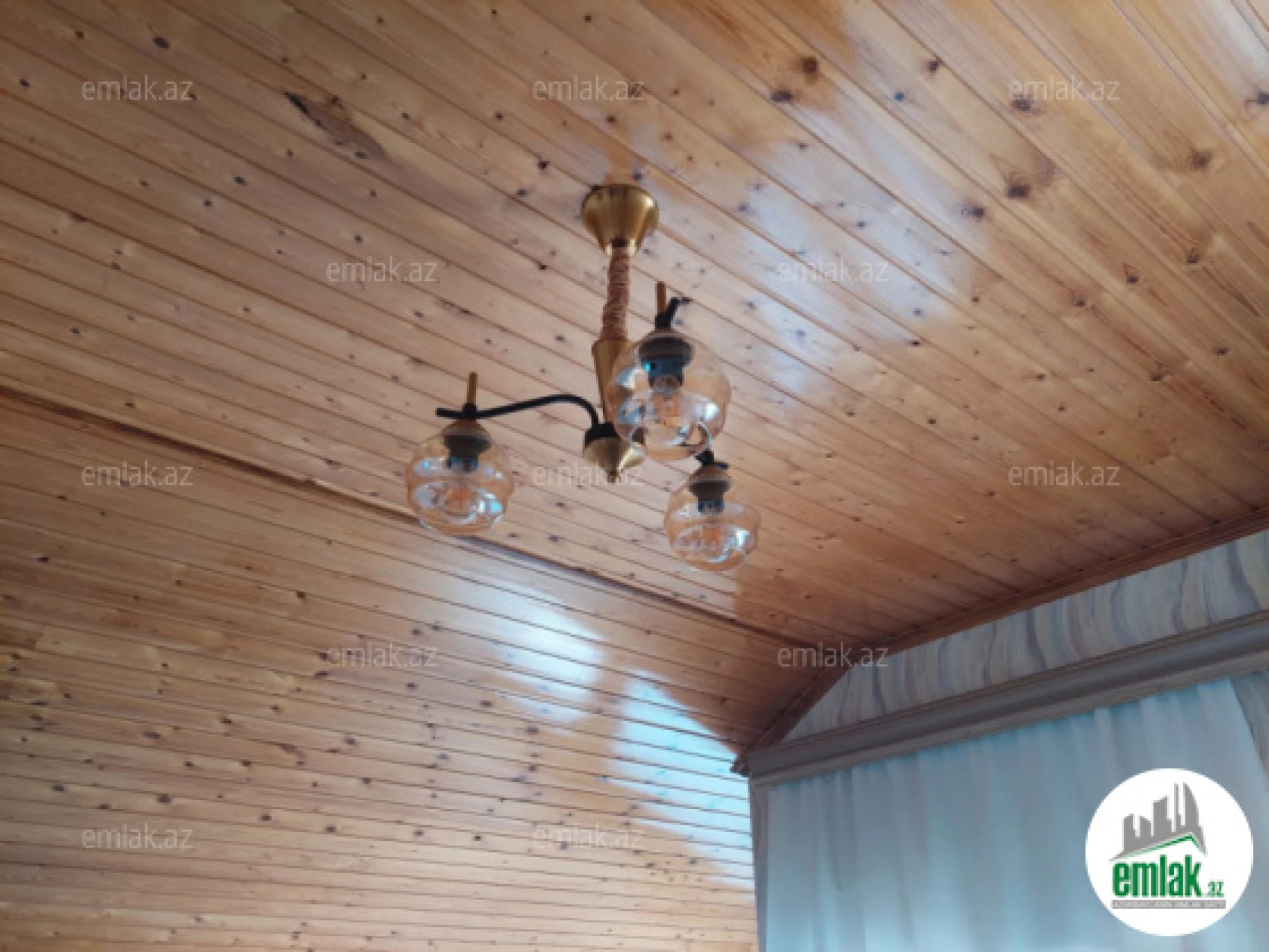 Satılır 5 otaqlı həyət evi 180 m²