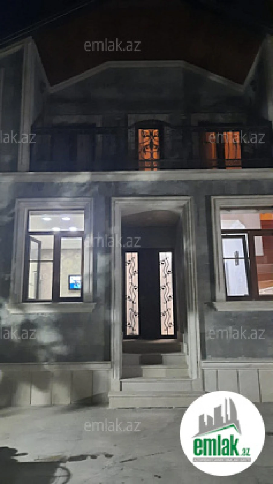 Satılır 5 otaqlı həyət evi 180 m²