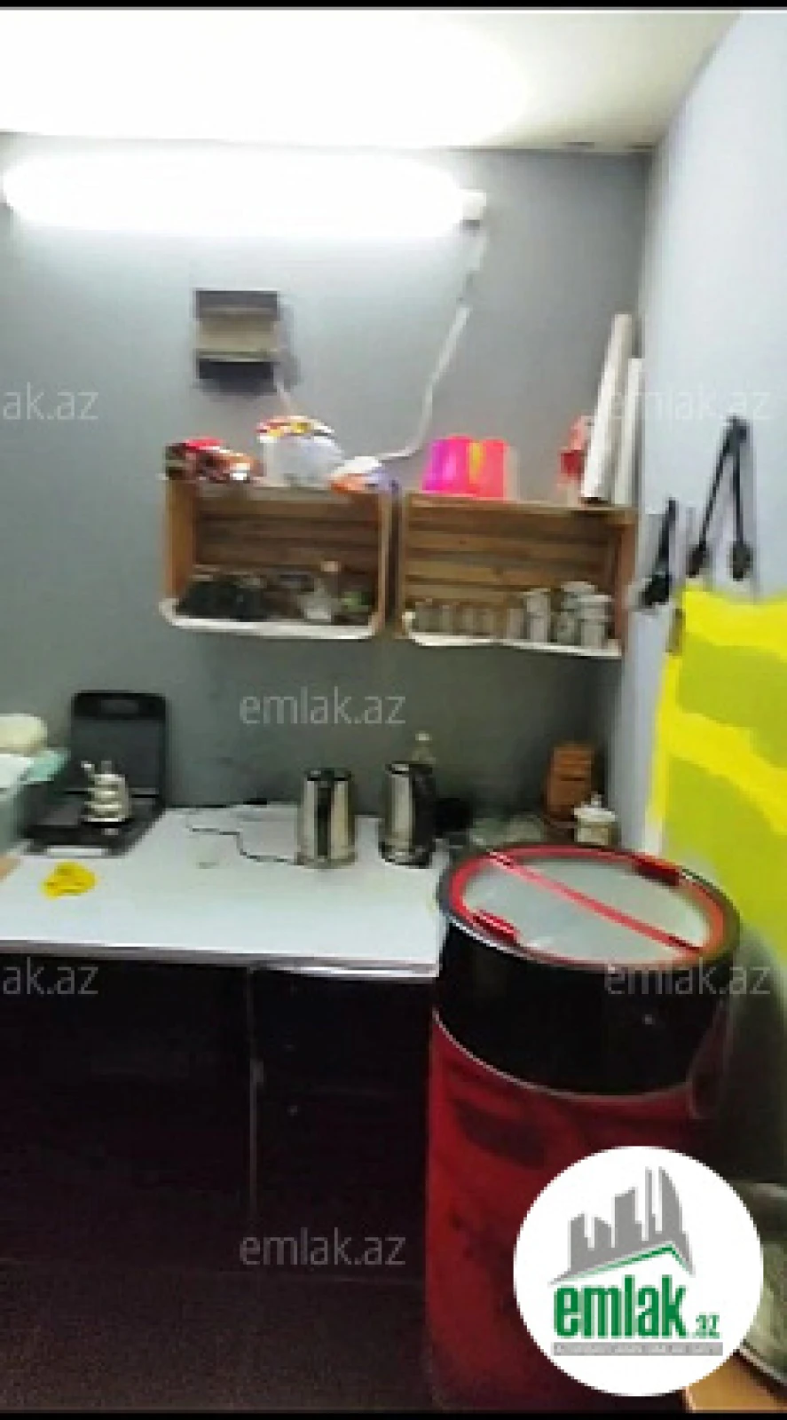 Satılır 5 otaqlı köhnə tikili 45 m²