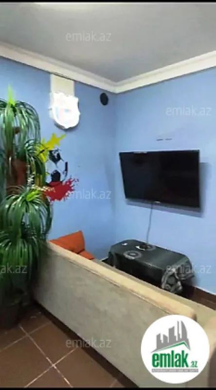 Satılır 5 otaqlı köhnə tikili 45 m²