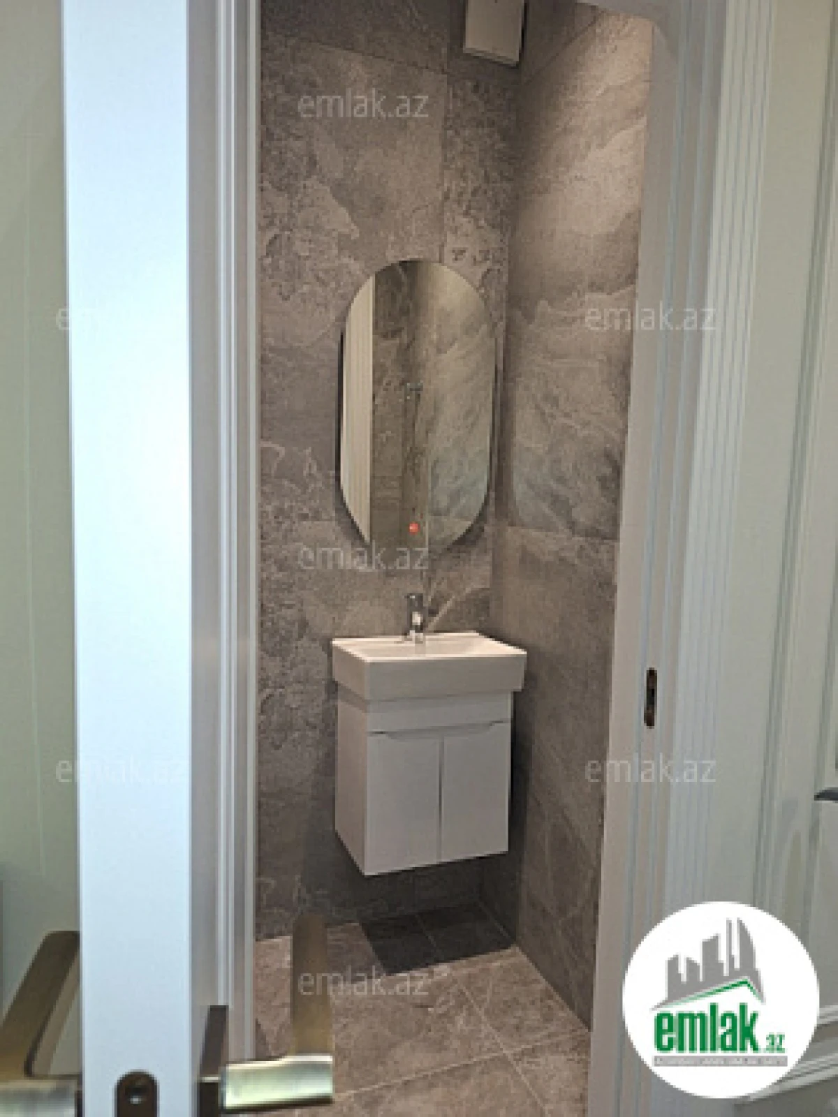 Satılır 2 otaqlı yeni tikili 80 m²