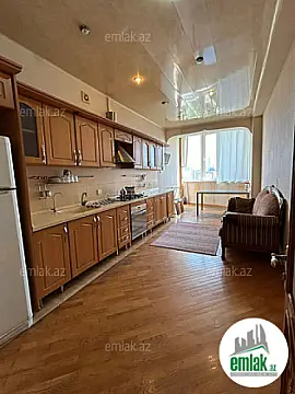 Satılır 4 otaqlı yeni tikili 160 m²