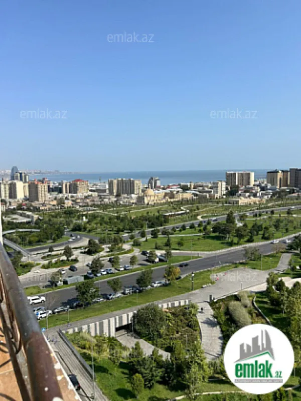 Satılır 4 otaqlı yeni tikili 160 m²