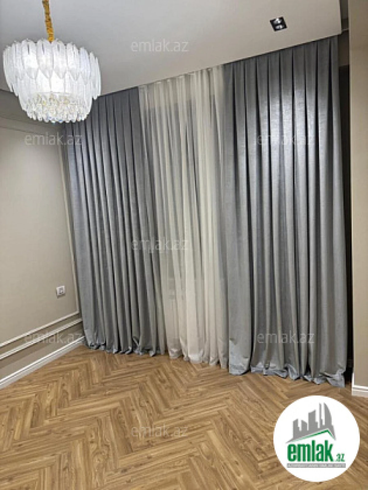 Satılır 2 otaqlı yeni tikili 80 m²
