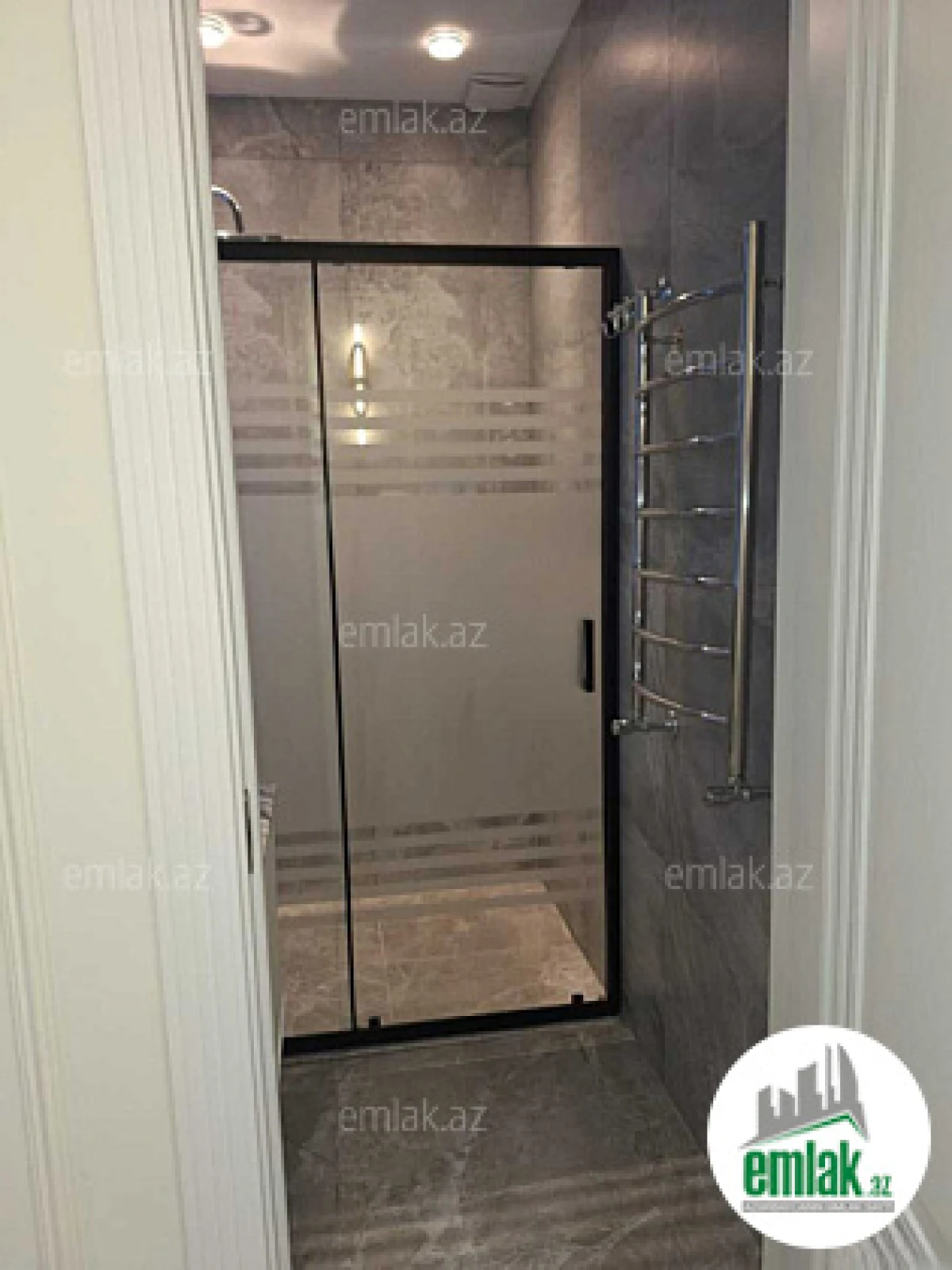 Satılır 2 otaqlı yeni tikili 80 m²