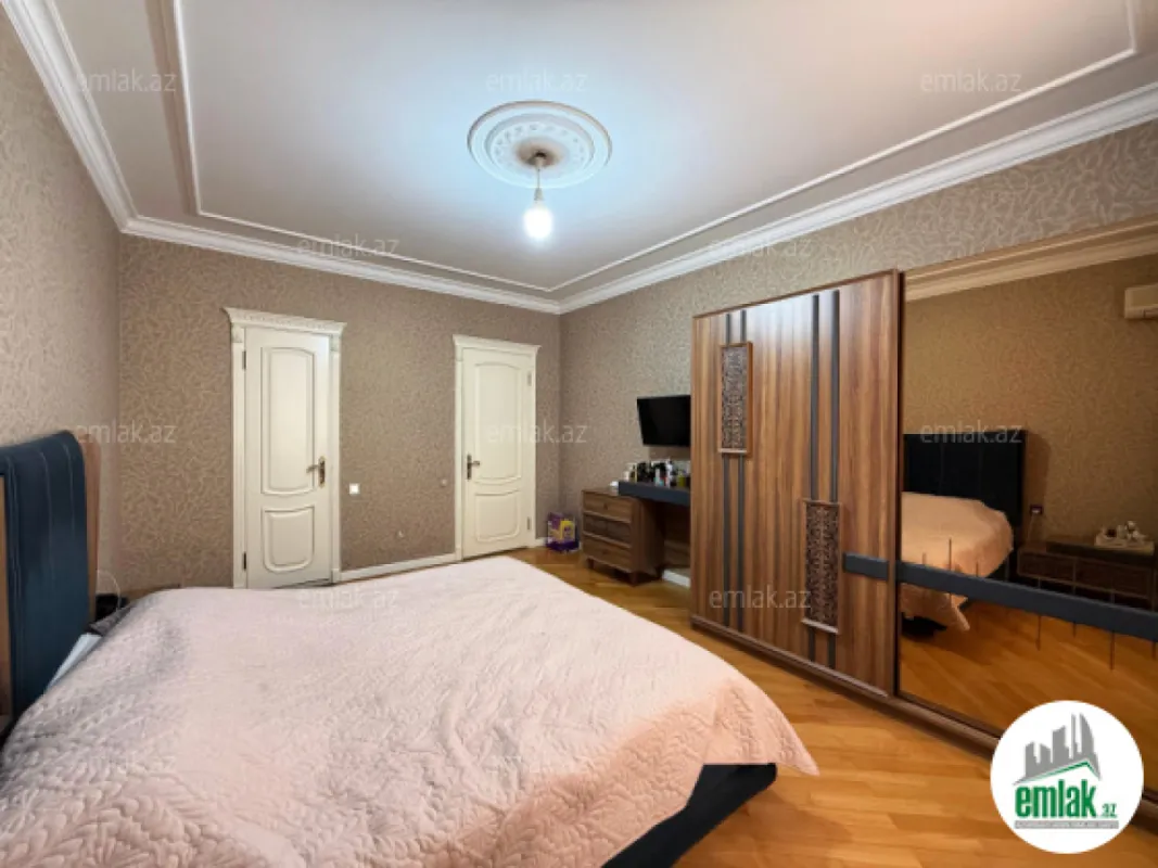 Satılır 3 otaqlı yeni tikili 150 m²