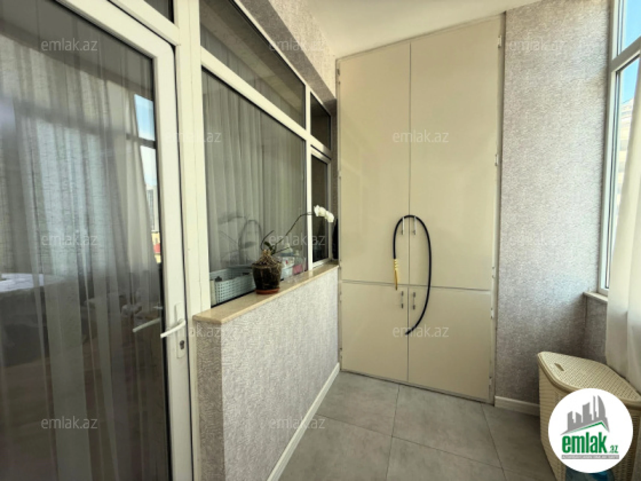 Satılır 3 otaqlı yeni tikili 150 m²