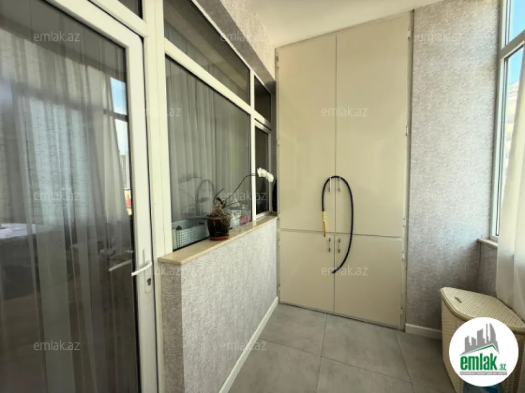 Satılır 3 otaqlı yeni tikili 150 m²