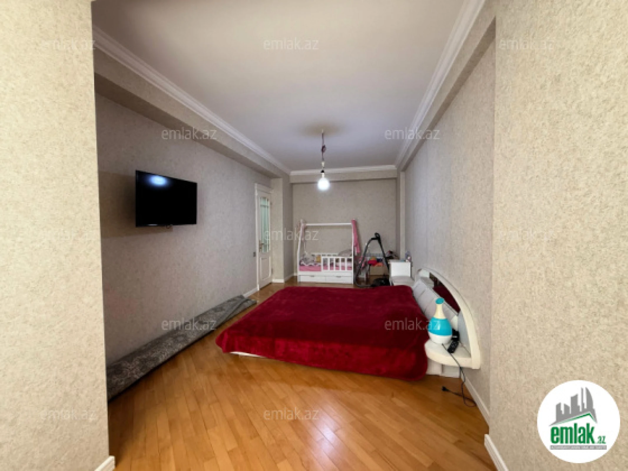 Satılır 3 otaqlı yeni tikili 150 m²