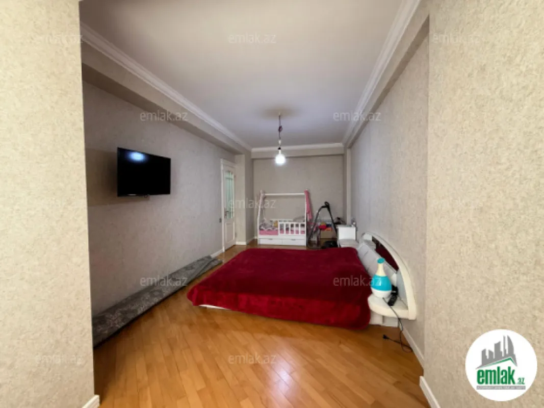 Satılır 3 otaqlı yeni tikili 150 m²