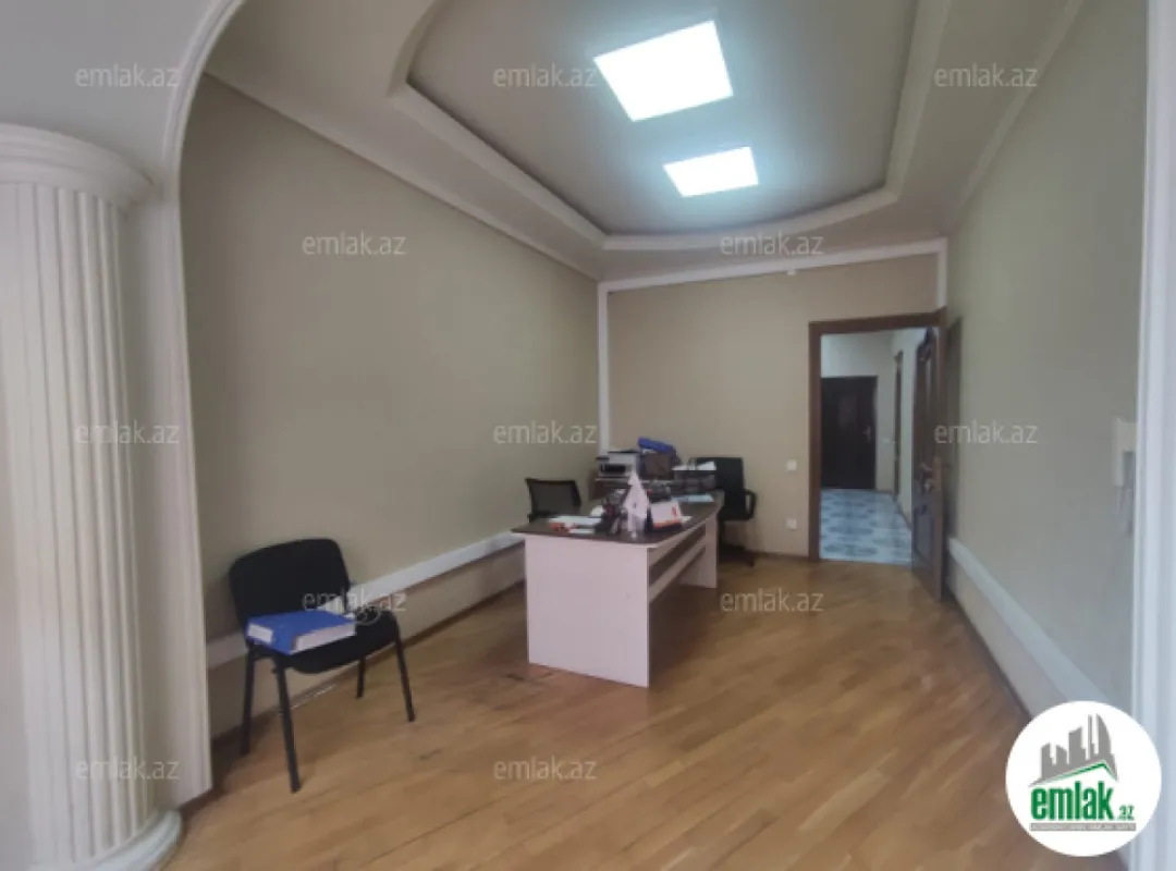 Satılır 3 otaqlı yeni tikili 122 m²