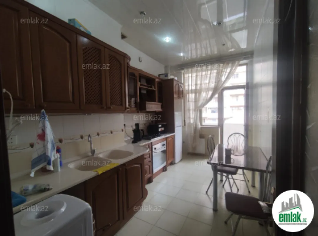 Satılır 3 otaqlı yeni tikili 122 m²