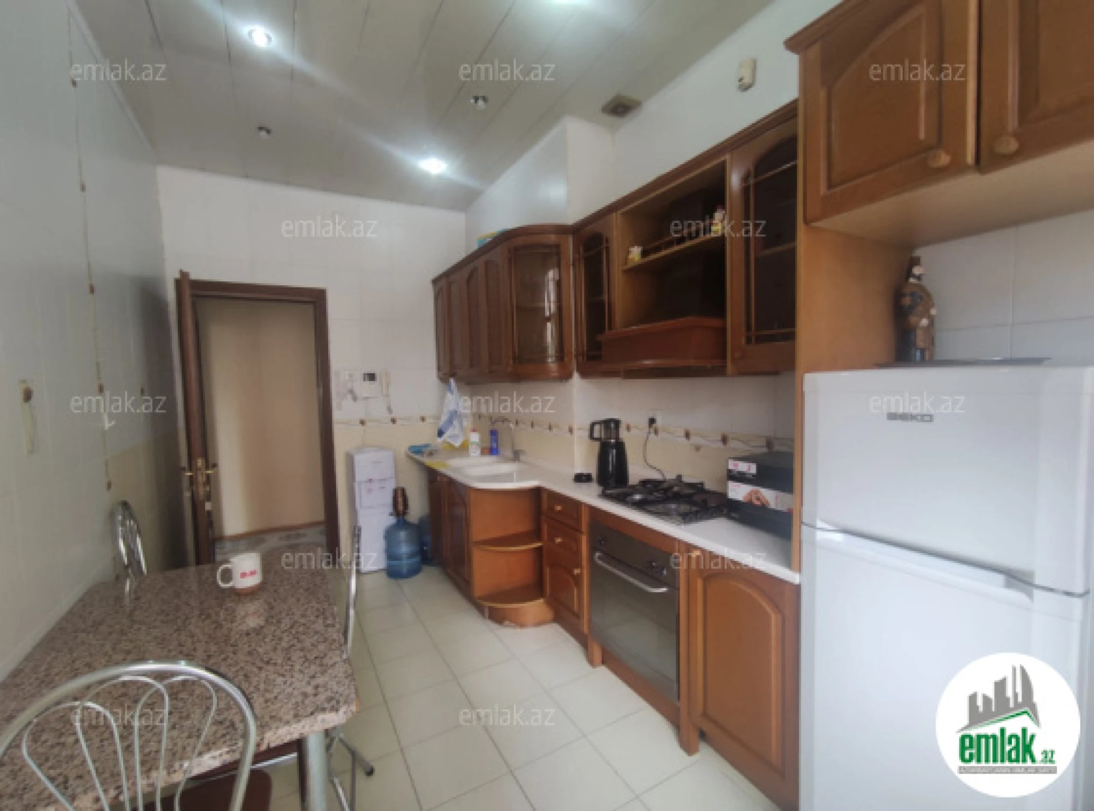 Satılır 3 otaqlı yeni tikili 122 m²