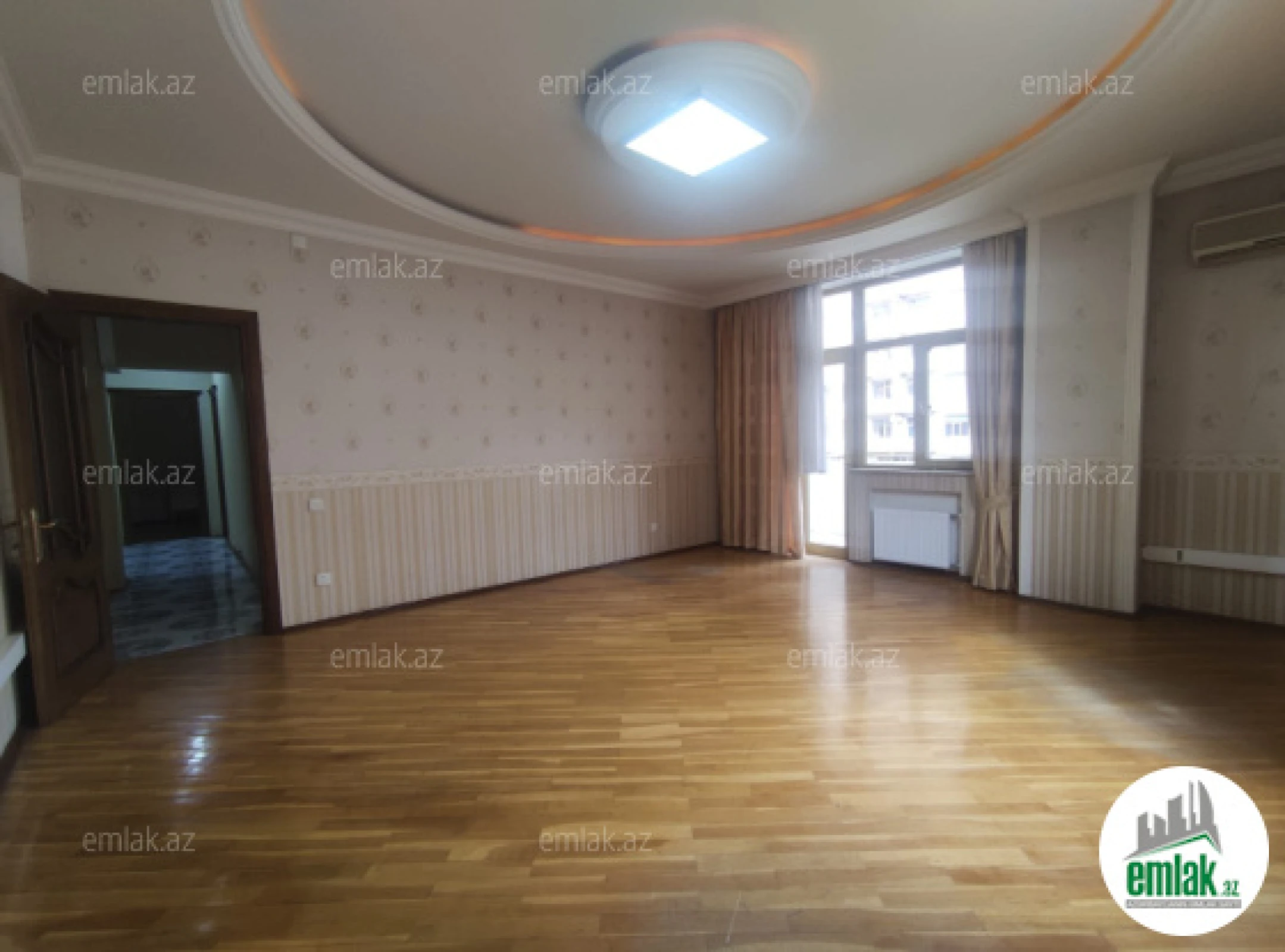Satılır 3 otaqlı yeni tikili 122 m²