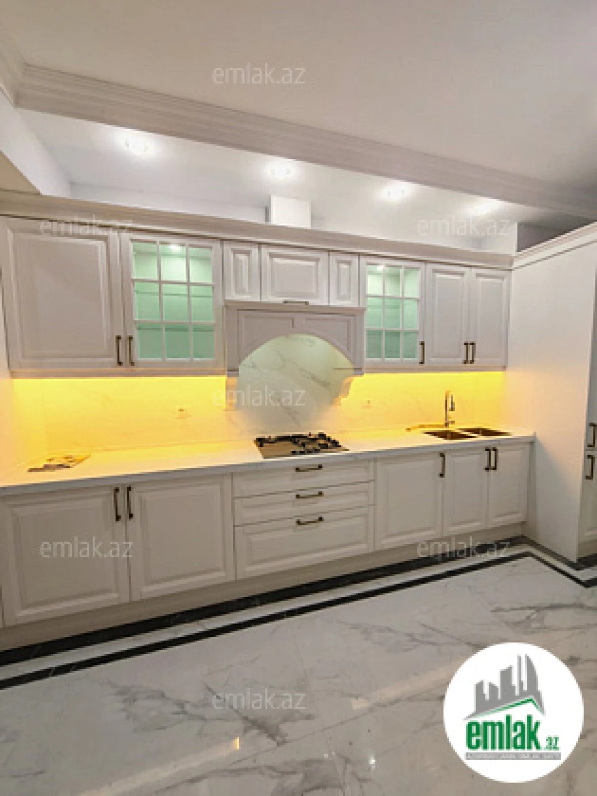 Satılır 3 otaqlı yeni tikili 115 m²