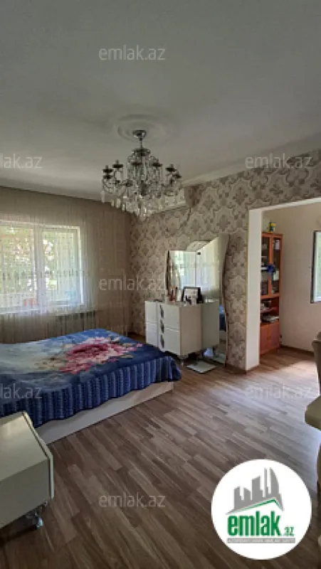 Satılır 2 otaqlı köhnə tikili 65 m²