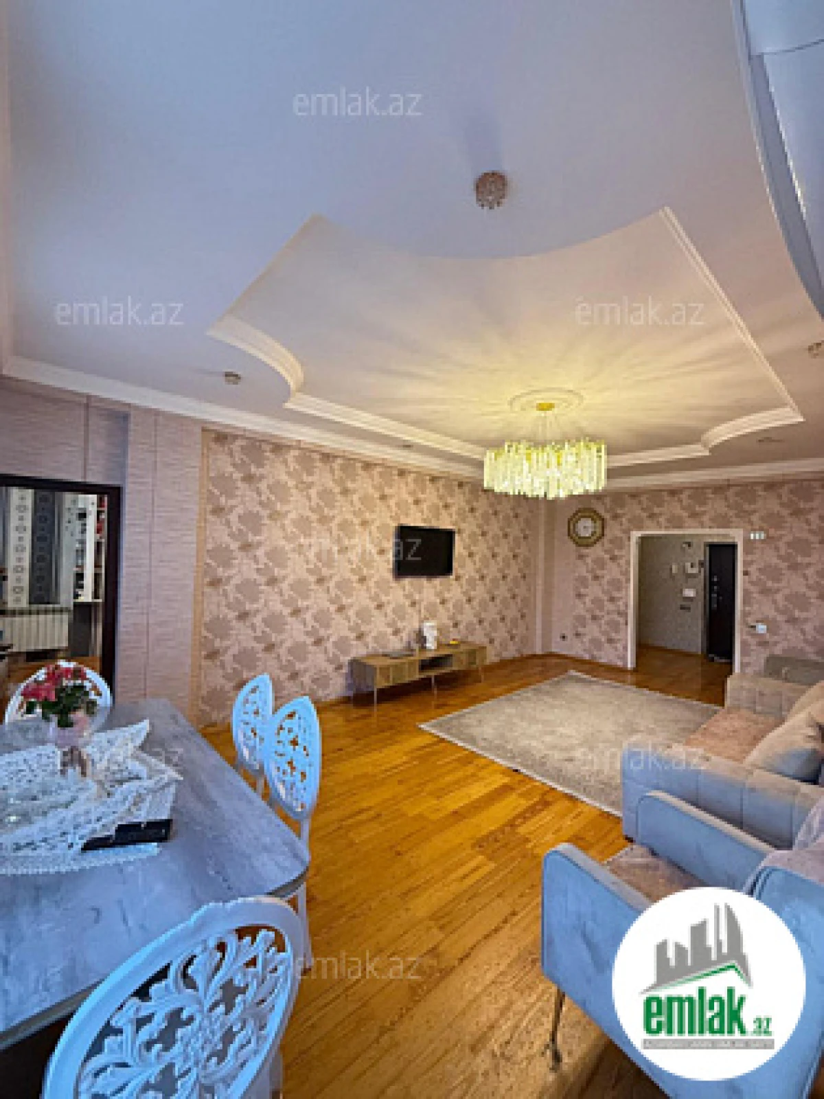 Satılır 3 otaqlı yeni tikili 100 m²