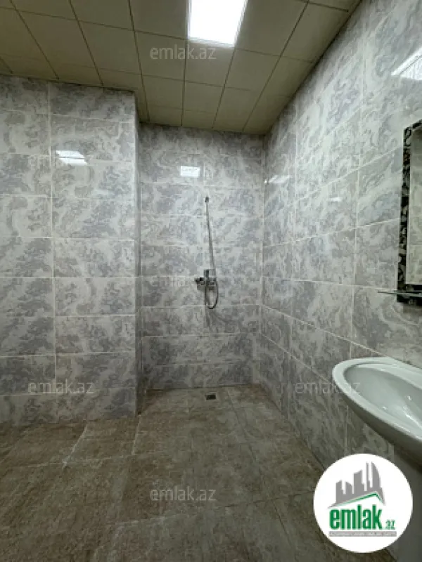 Satılır 3 otaqlı yeni tikili 110 m²