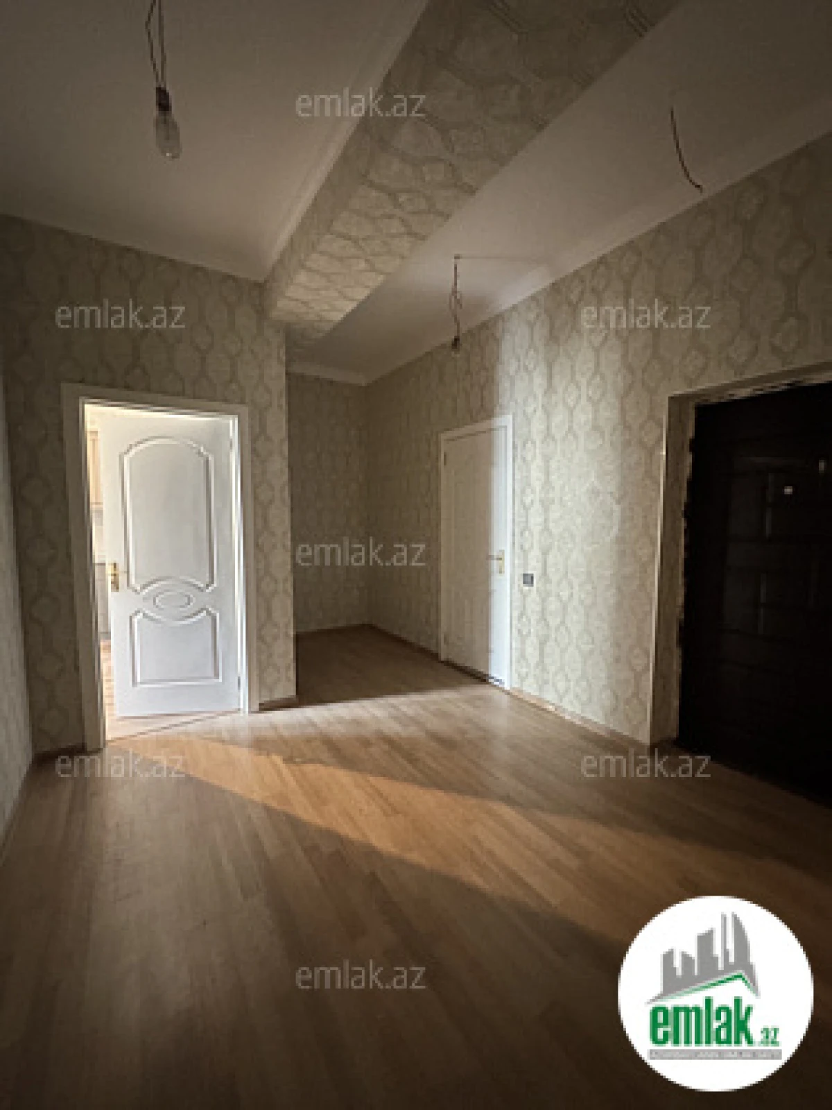 Satılır 3 otaqlı yeni tikili 110 m²