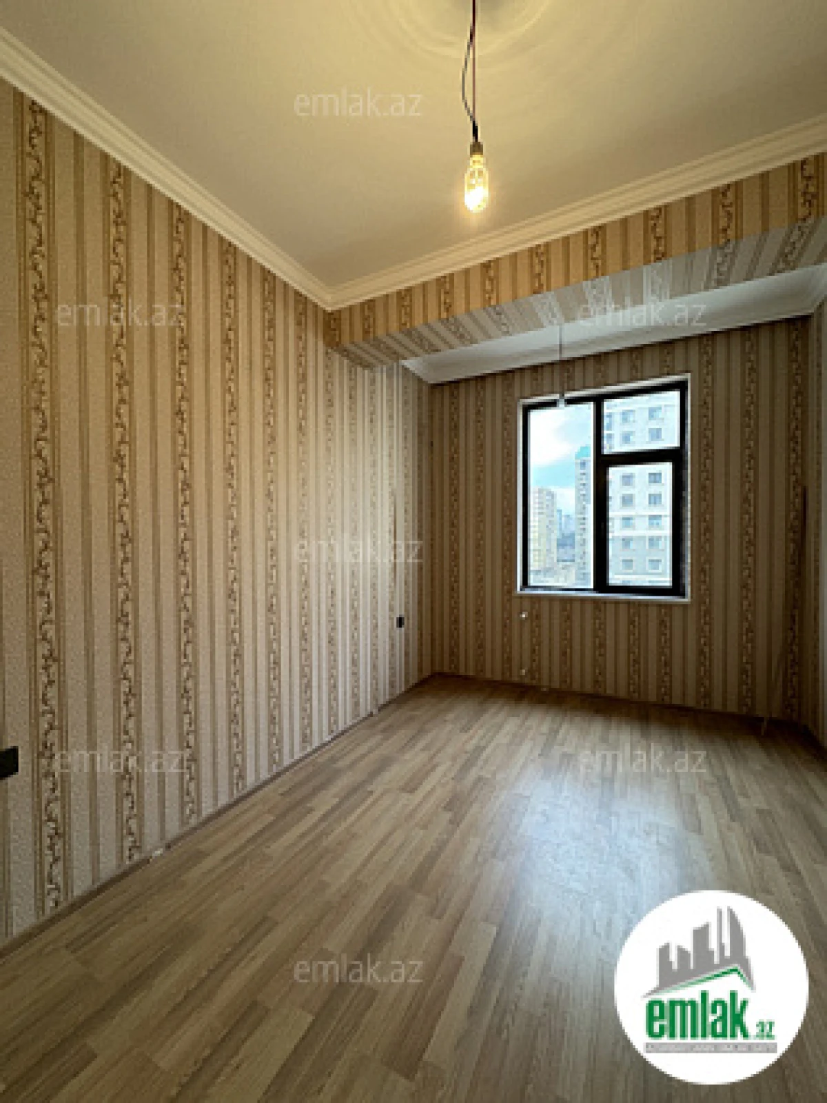 Satılır 3 otaqlı yeni tikili 110 m²