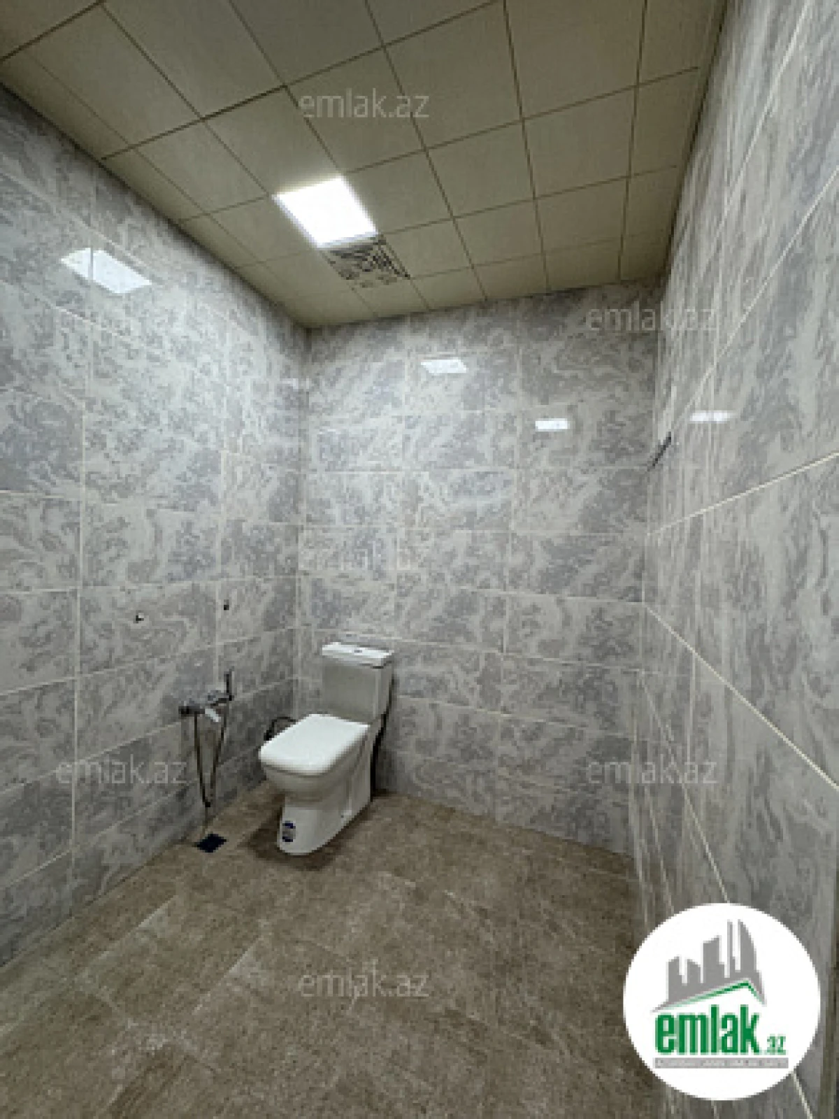 Satılır 3 otaqlı yeni tikili 110 m²