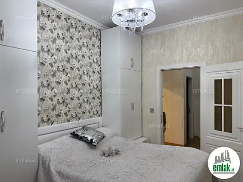 Satılır 3 otaqlı yeni tikili 75 m²